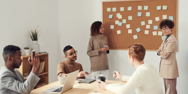 Comment vous pouvez utiliser l'e-learning pour contribuer à la montée en compétence de vos collaborateurs ?