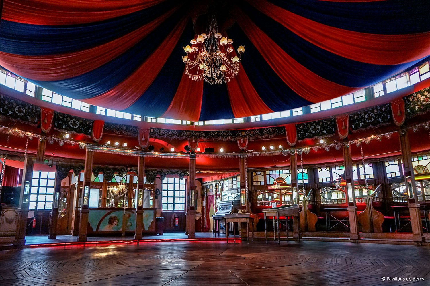 Salle du Magic Mirror des Pavillons de Bercy © Pavillons de Bercy (1)