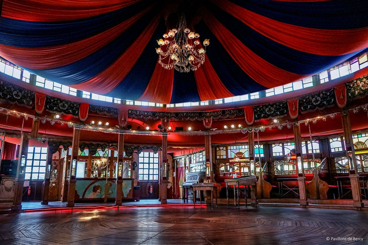 Salle du Magic Mirror des Pavillons de Bercy © Pavillons de Bercy (1)