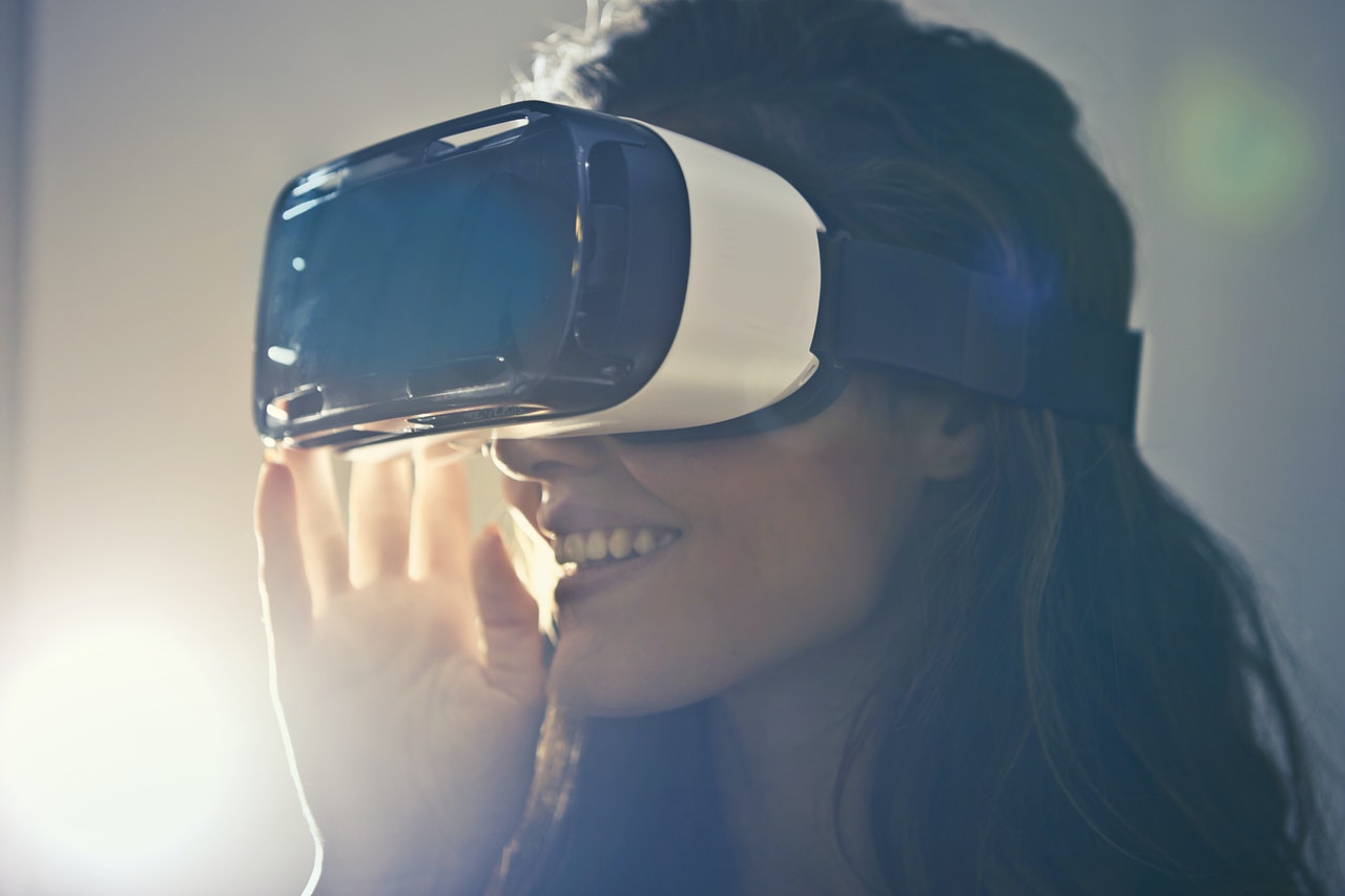 Virtual reality, mobile, AI